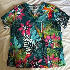 Women’s scrub top